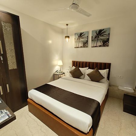 The Majlis Hotel - Colaba Bombay Esterno foto
